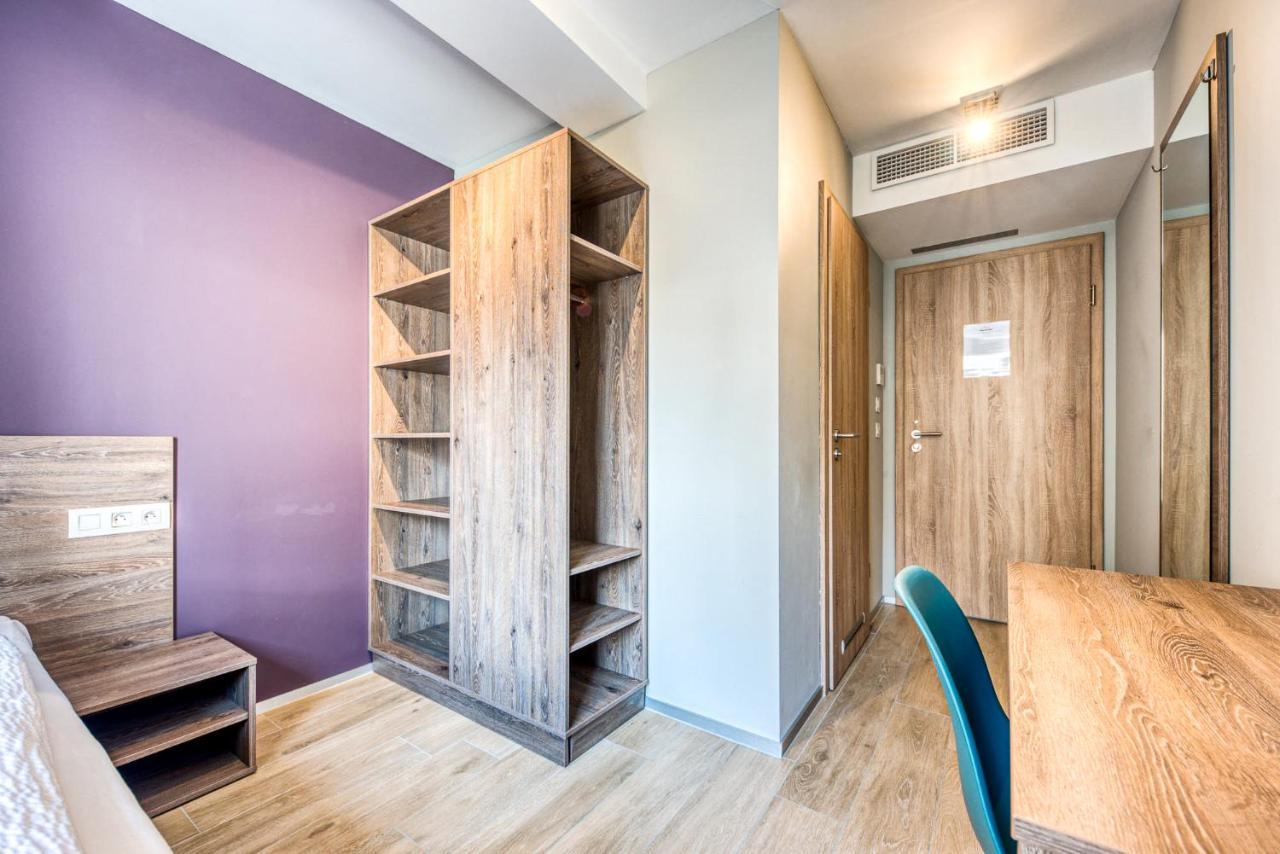 Hotel L'Avenue Libramont-Chevigny Esterno foto