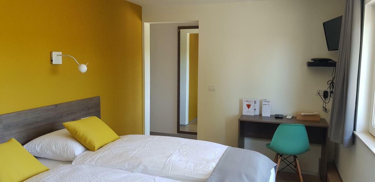 Hotel L'Avenue Libramont-Chevigny Esterno foto